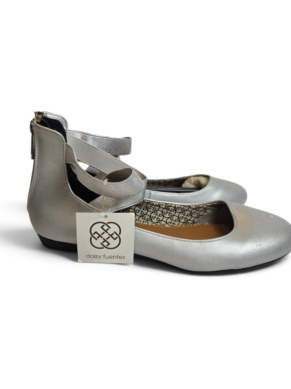 Daisy Fuentes Silver Metallic Ballet Flats Cross Strap Mary Jane Shoes 8.5